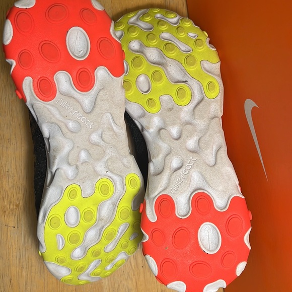 Nike React - Picture 3 of 3